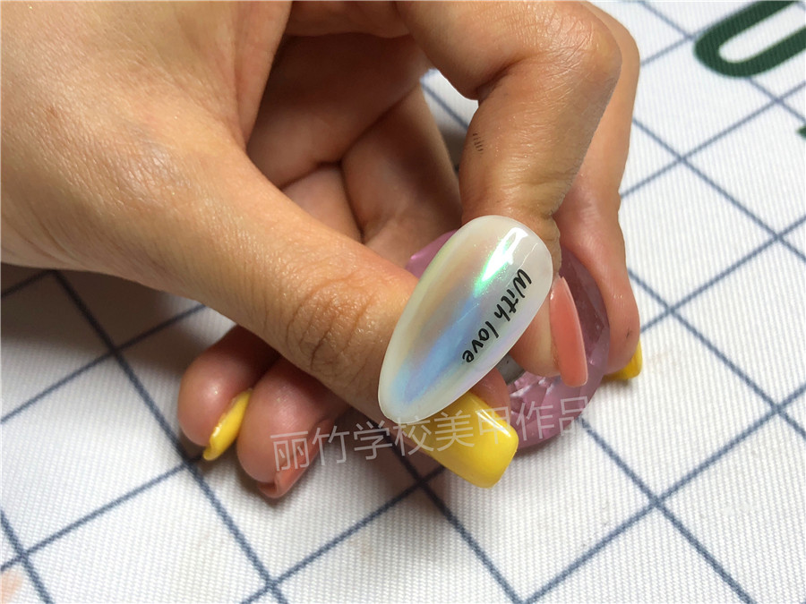 20200423 仙女粉搭配款美甲.jpg