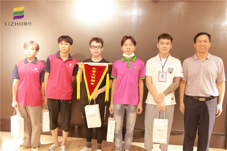 麗竹學(xué)?！拔拿魉奚帷痹u比活動結(jié)束