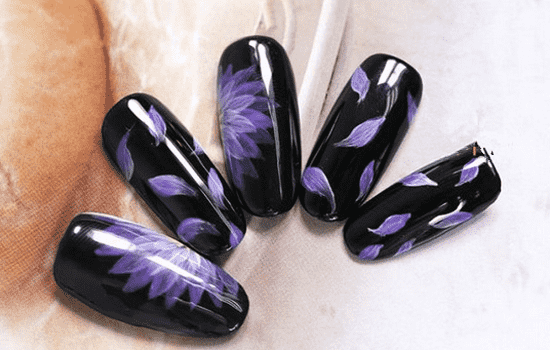 廣西美甲學(xué)校：古風(fēng)千層花美甲教程