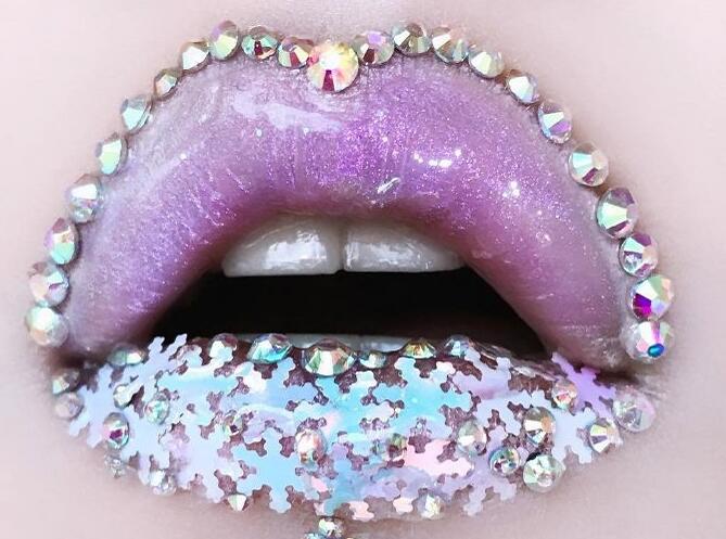 玩味人魚(yú)姬唇妝，趣味又有個(gè)性