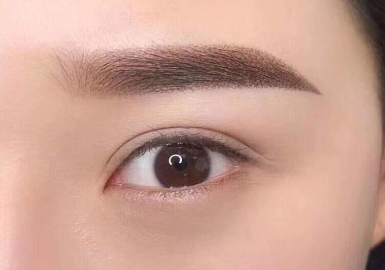 南寧紋繡學(xué)校技巧：紋眉那些事