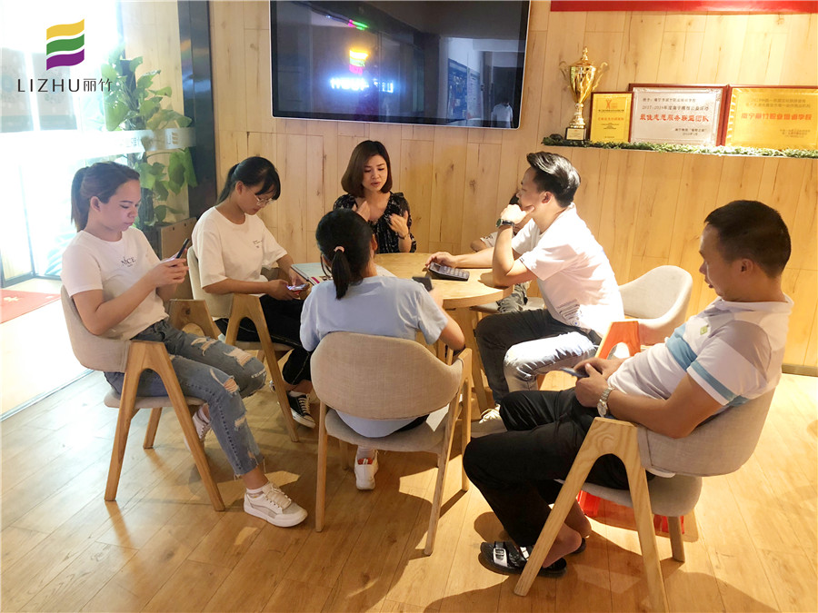 麗竹大門為你開，生源不斷滾滾來