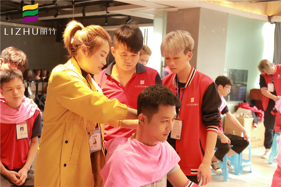 南寧美發(fā)培訓：洗護常見按摩手法