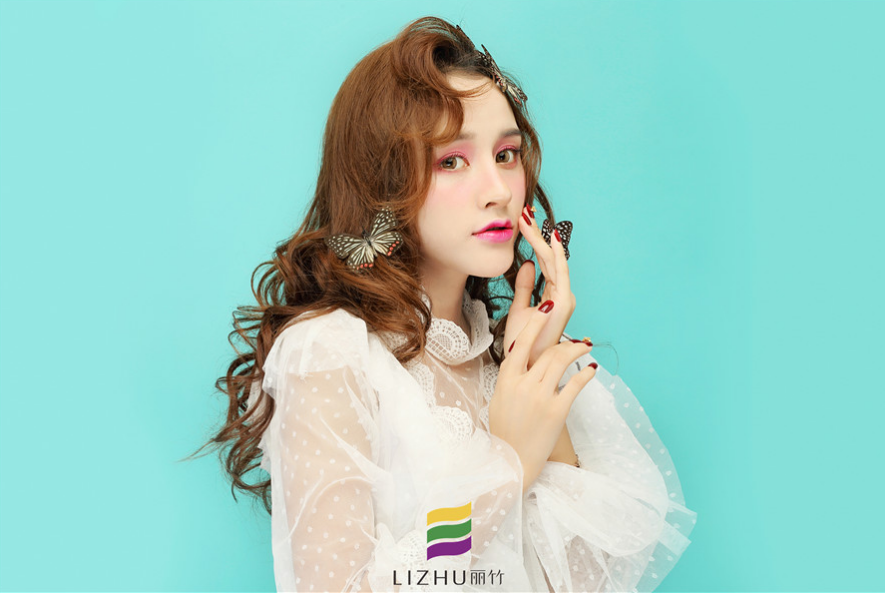 冬天化妝卡粉怎么辦？廣西化妝學(xué)習(xí)