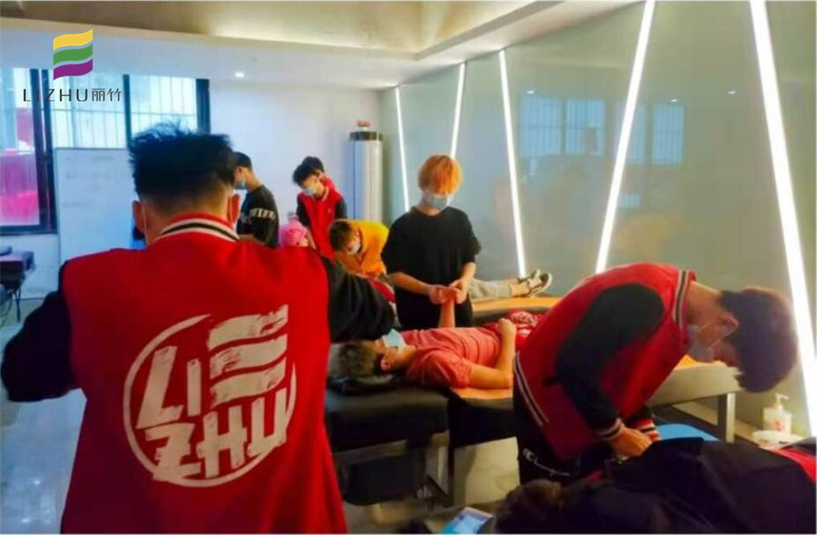 南寧美發(fā)師培訓(xùn)都學(xué)什么？專業(yè)洗護(hù)了解下