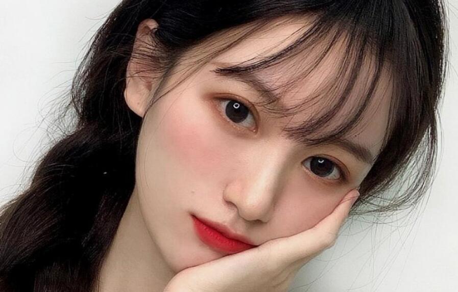 南寧彩妝培訓(xùn)中心：春季元氣少女妝容