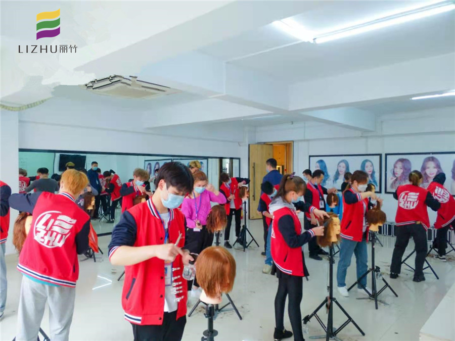 剪發(fā)的手法有哪些？廣西美發(fā)學(xué)校告訓(xùn)告訴你