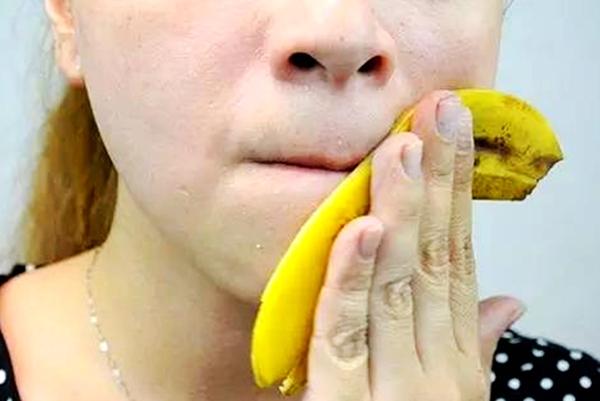 挖掘香蕉的美容護(hù)膚秘訣，看看南寧美容培訓(xùn)哪家好