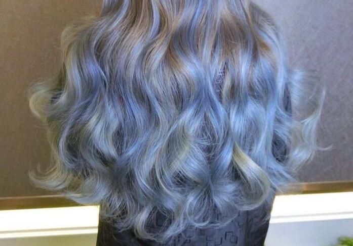 燙發(fā)后的護(hù)理技巧，南寧美發(fā)學(xué)校傾囊相授