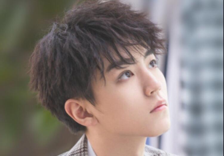 分享錫紙燙和煙花燙的區(qū)別，告訴你廣西美發(fā)學(xué)校哪家專業(yè)