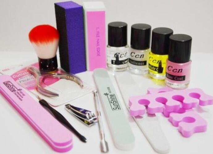從事美甲行業(yè)需要哪些工具？廣西美甲培訓(xùn)班幫你列清單