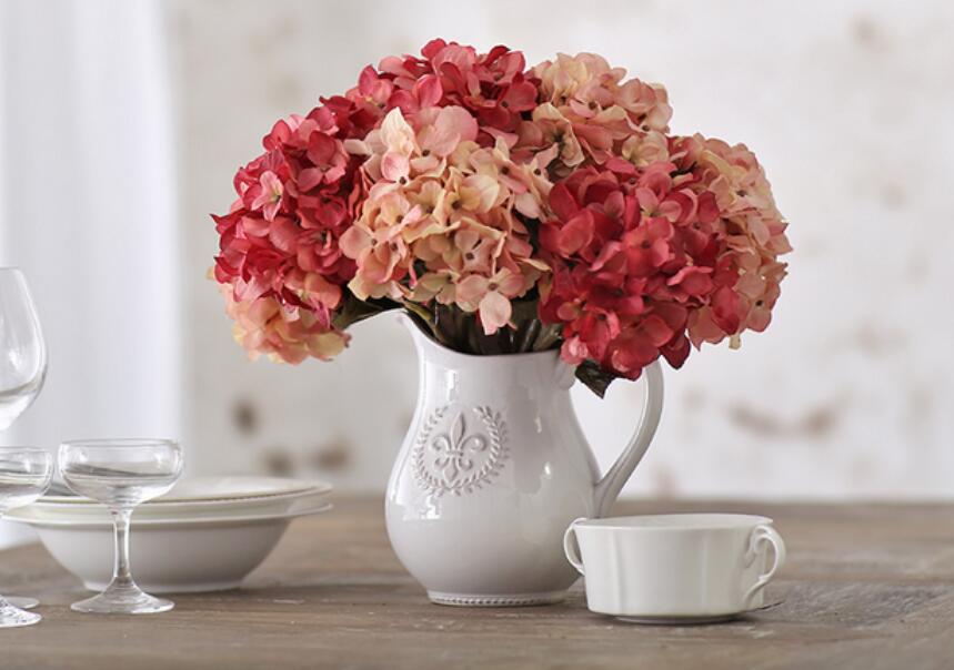 怎么延長繡球花的期限？快來和廣西插花培訓(xùn)班學(xué)習(xí)