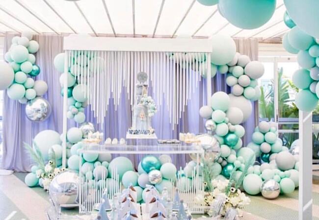 怎樣才能布置出好看的花藝氣球裝飾？南寧花藝學(xué)校教你