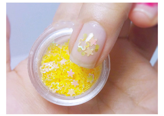 甜美圓法式美甲怎么畫？廣西美甲培訓(xùn)來(lái)教你