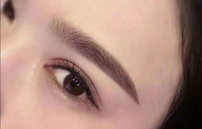 紋繡基礎(chǔ)知識(shí)內(nèi)容：紋眉補(bǔ)色后顏色會(huì)淡嗎？