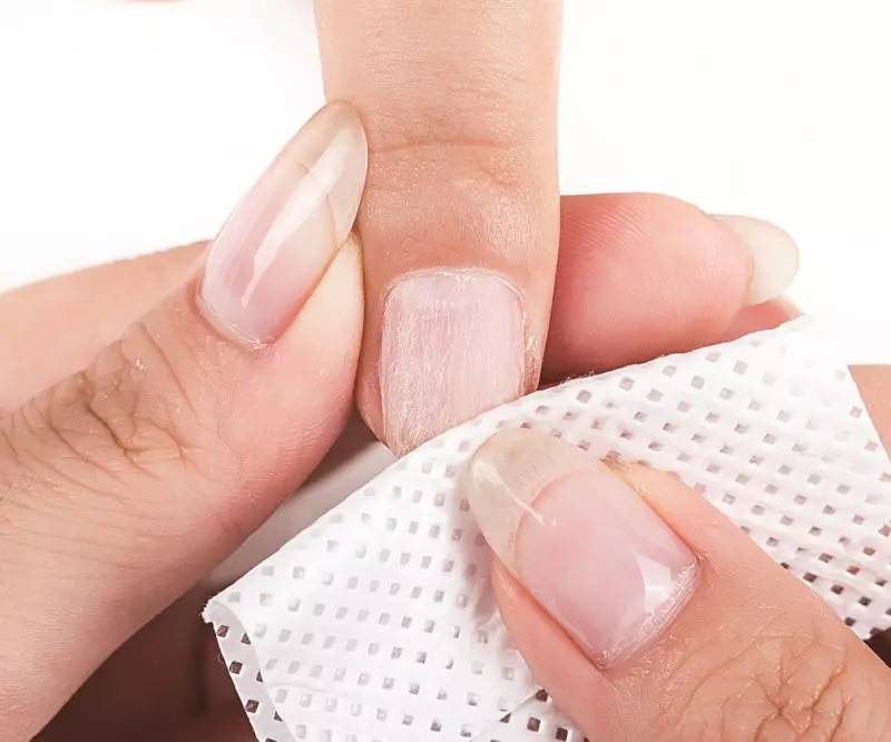 專業(yè)美甲護理技巧，詮釋廣西排名前十美甲學校的魅力