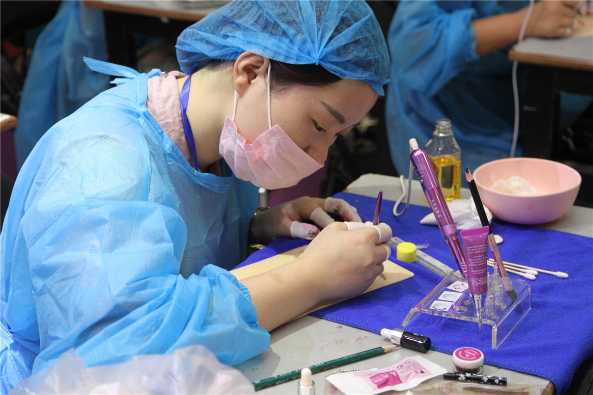 廣西紋繡培訓資訊：紋眉和繡眉哪個好