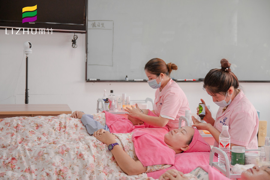 立秋養(yǎng)生注意事項(xiàng)，南寧學(xué)美容的學(xué)校分享