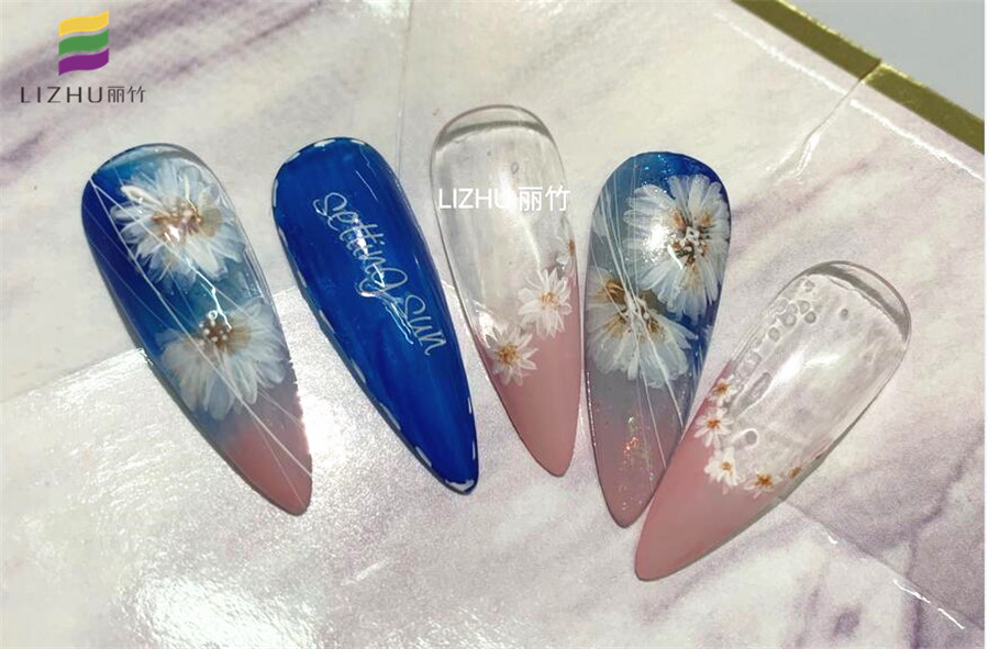 藍色小雛菊美甲