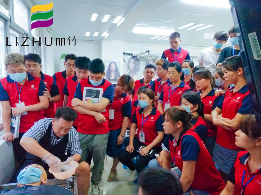 長發(fā)秋冬護理注意事項，快來南寧學理發(fā)的學校學習