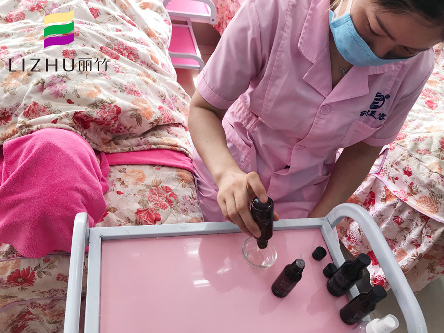 秋季如何美容護(hù)膚？麗竹美容學(xué)校為你支招