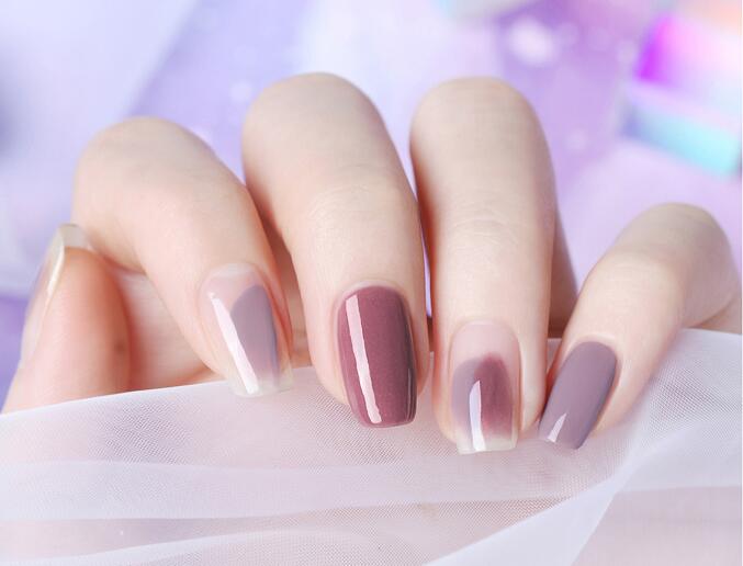 什么是跳色美甲？南寧學(xué)美甲的學(xué)校分享