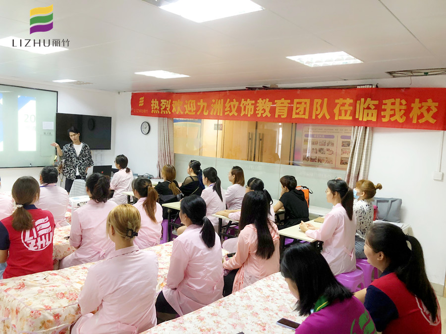 紋繡師的職業(yè)道德？南寧學(xué)紋繡的學(xué)校幫你總結(jié)