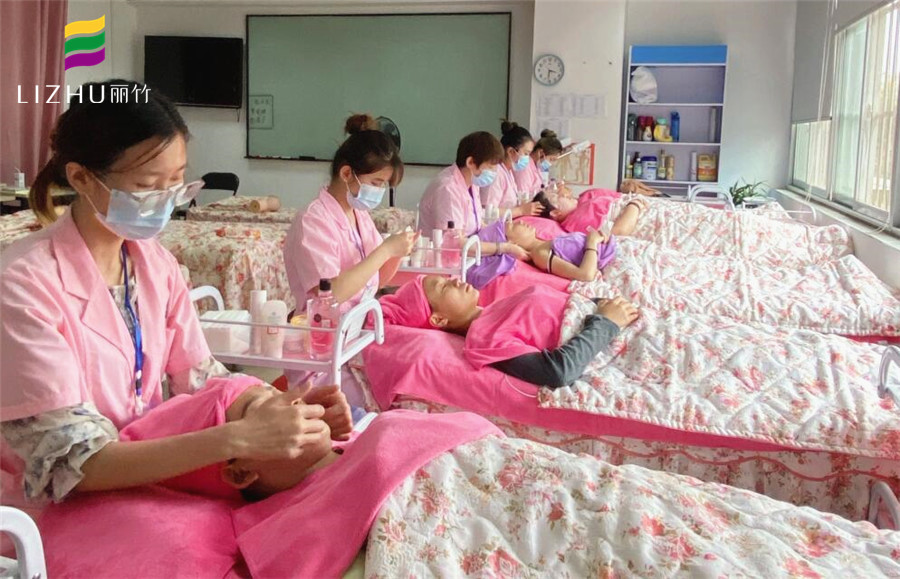 手法按摩操作方法，廣西美容護膚培訓分享