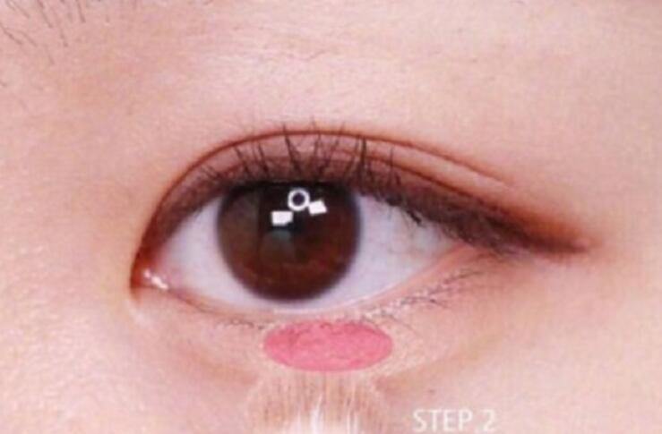 與眾不同的臥蠶技法，廣西化妝培訓(xùn)教程來(lái)咯