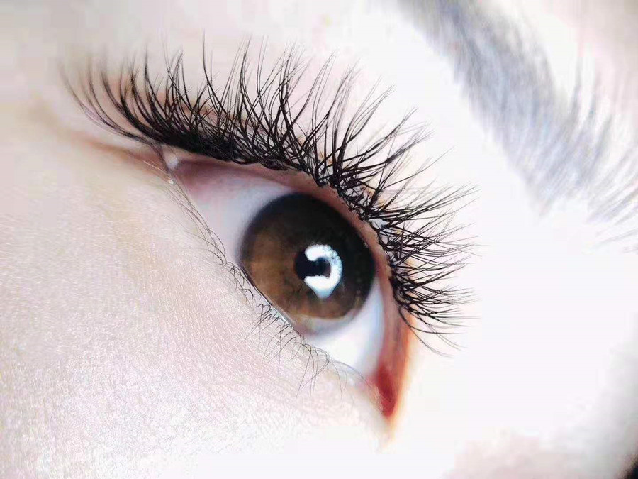 美睫過后睫毛易掉的原因，南寧美睫學(xué)校找到了