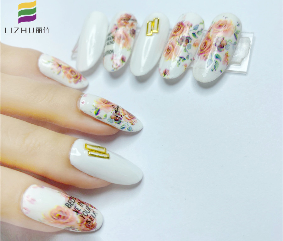 美甲貼怎么貼？廣西美甲學(xué)校分享教程