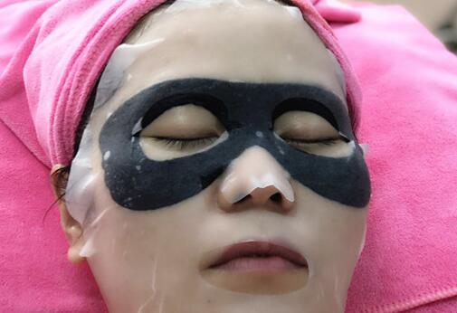 如何保養(yǎng)眼部？南寧美容養(yǎng)生技巧