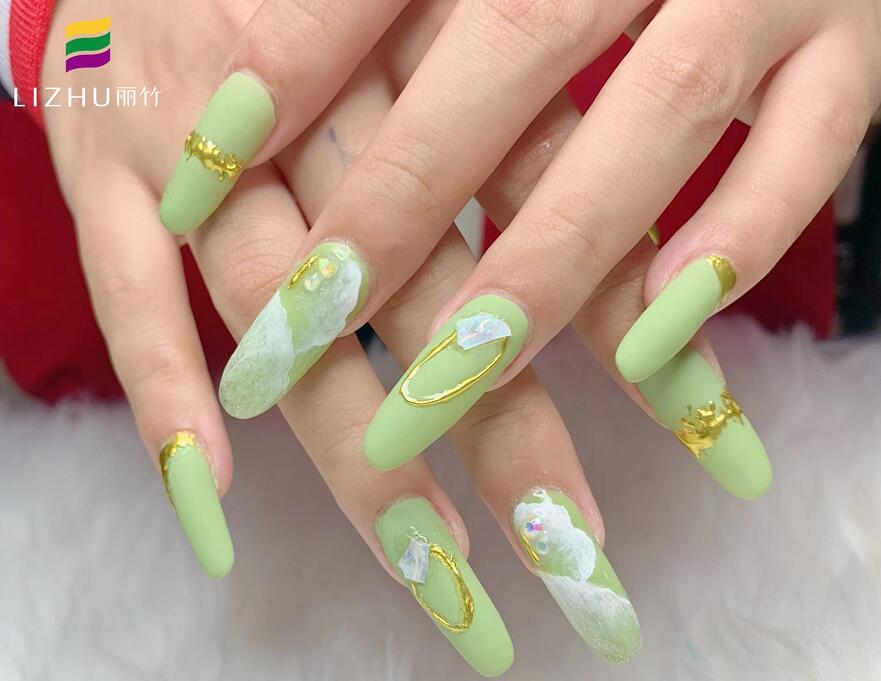 怎么挑選適合的指甲油顏色？南寧美甲基礎(chǔ)教程