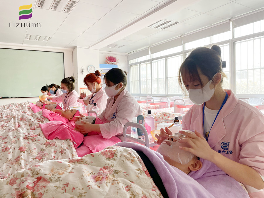  痘痘肌膚護(hù)膚“雷區(qū)”，廣西美容護(hù)膚貼士