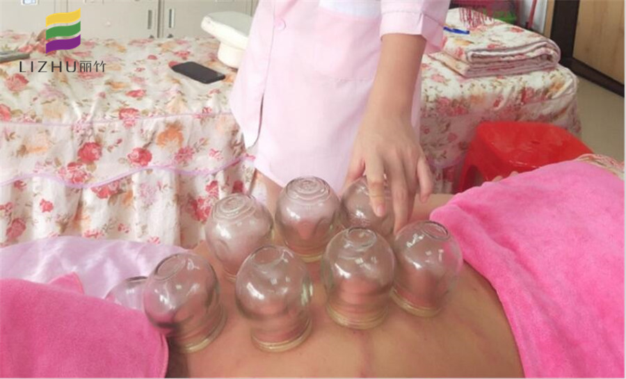 女人拔火罐的好處，廣西美容培學(xué)院專(zhuān)業(yè)課程介紹