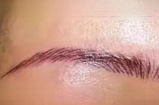 改“紅眉的”處理方法|南寧紋繡學校一對一教學