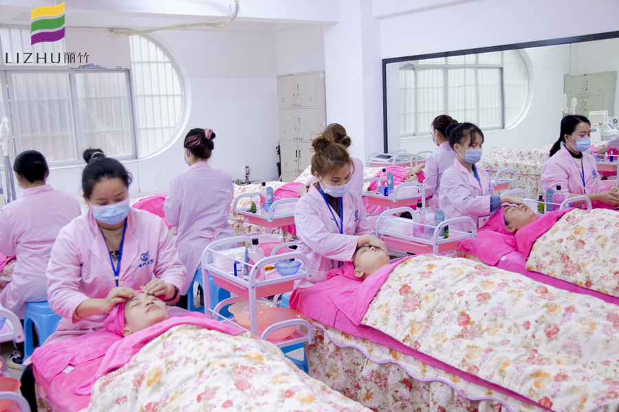 廣西美容培訓(xùn)學(xué)校教你認(rèn)識皮膚管理的作用