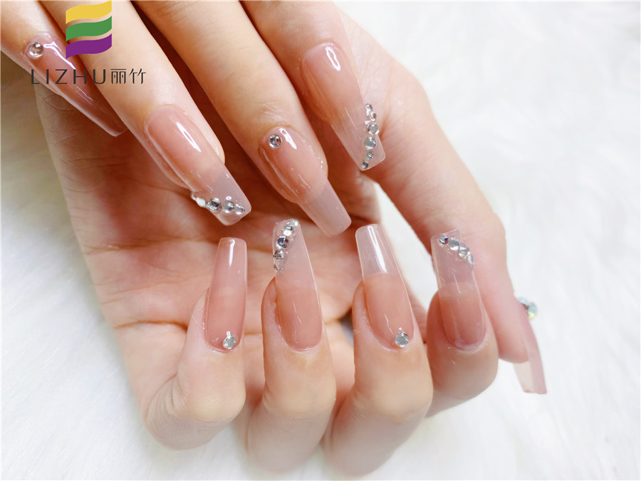 冬天做美甲的注意事項，南寧培訓美甲師課件教學內(nèi)容