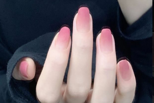 秋冬美甲圖顯手白，廣西美甲培訓教育推薦