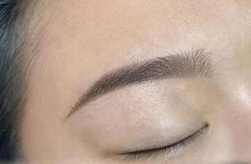 紋眉怎么選顏色？廣西南寧紋繡學(xué)校教你