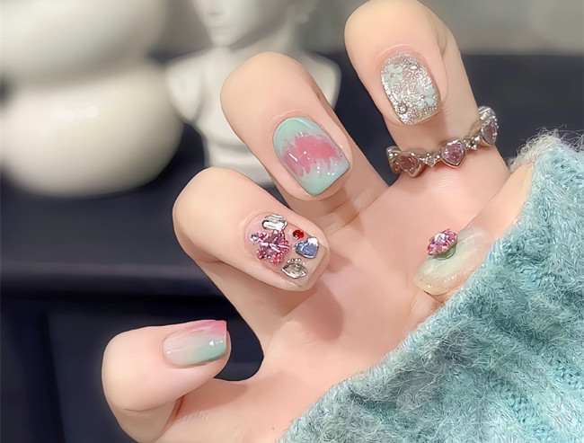 適合短圓甲的秋冬氛圍美甲，南寧美甲推薦