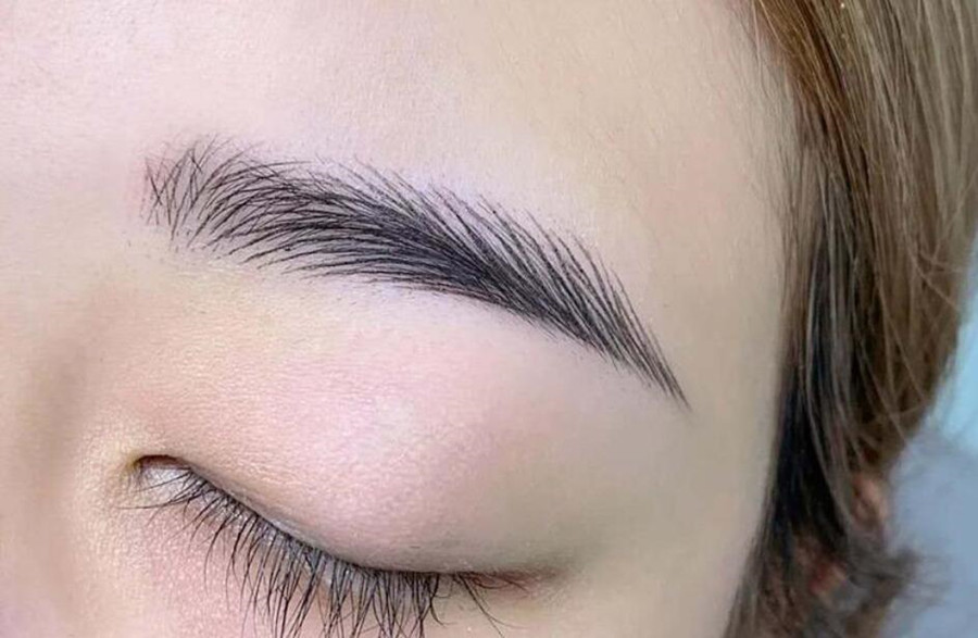 不同紋眉類型如何選色乳？廣西學(xué)紋眉毛