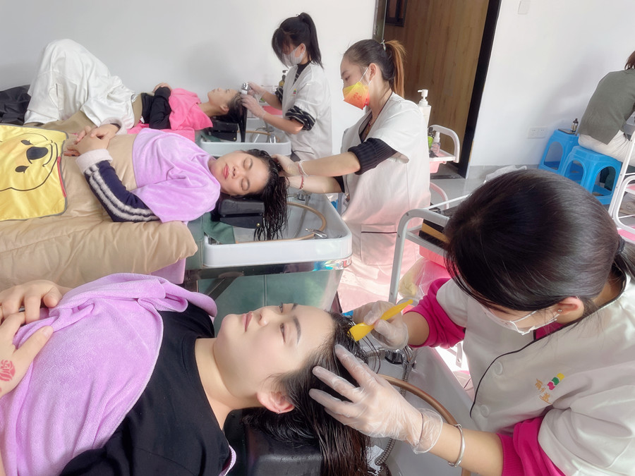 南寧頭療師：為什么越來(lái)越多人學(xué)頭療養(yǎng)發(fā)？