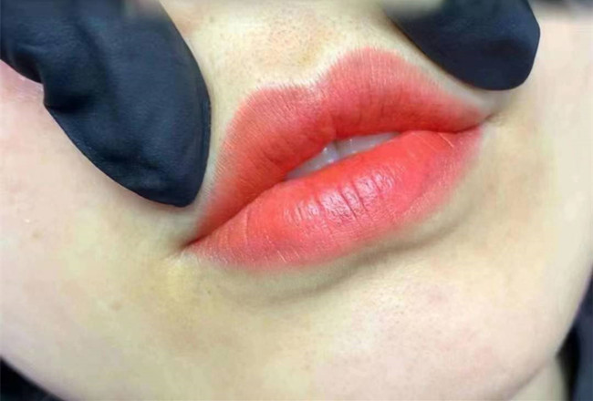 紋唇的顏色要怎么選擇？零基礎(chǔ)學(xué)紋唇