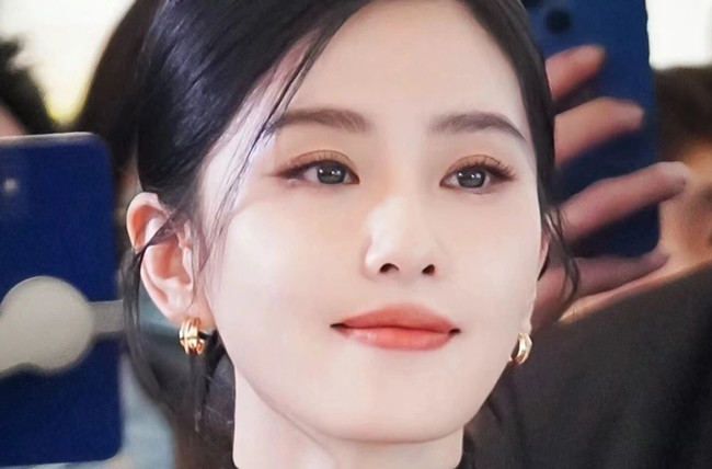 劉詩詩黑天鵝日常淡妝，廣西化妝彩妝專業(yè)分享