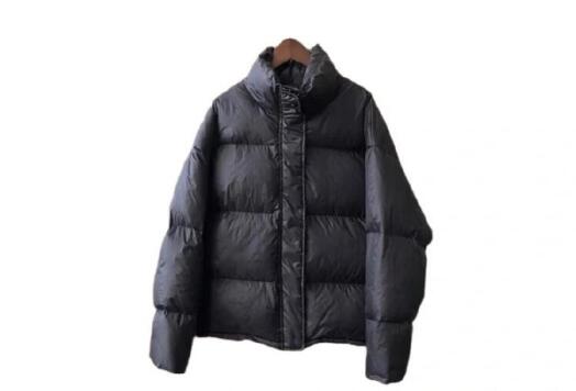 黑色短款羽絨服搭配技巧，廣西人物形象造型課程