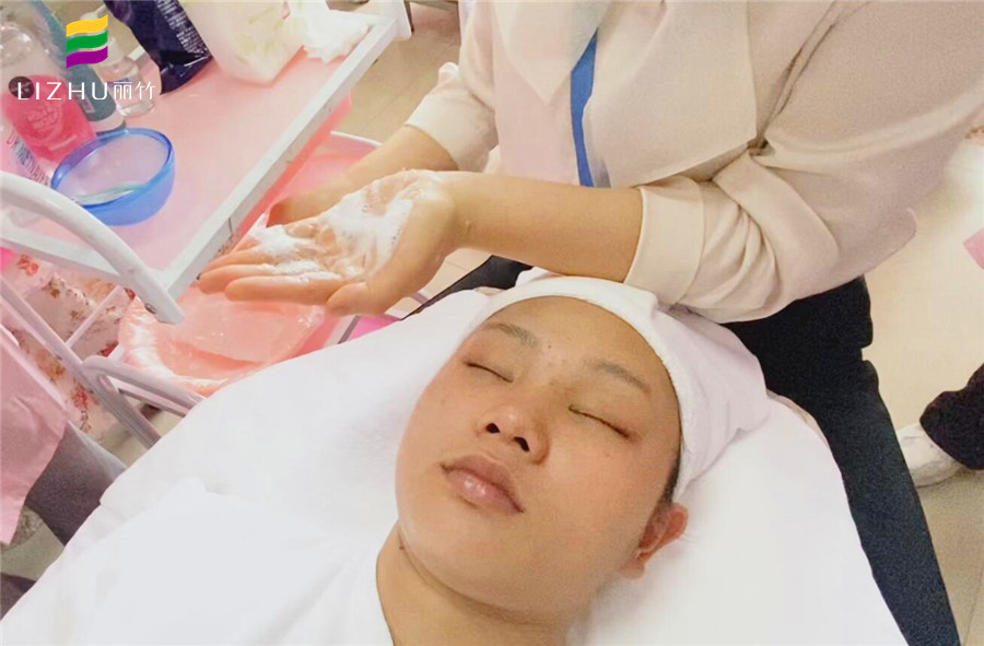 專業(yè)卸妝攻略，南寧美容護膚