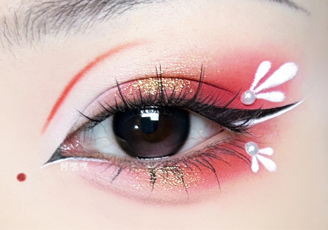 ?玉蘭花眼妝教程，零基礎(chǔ)化妝學(xué)習(xí)