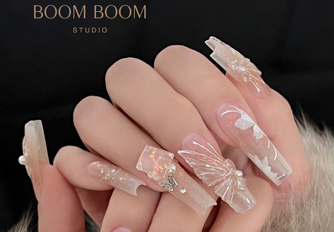 南寧美甲師工作:小眾春日美甲款式