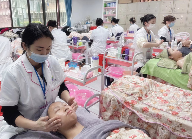 如何進行面部提升，廣西美容技術(shù)培訓(xùn)學(xué)校教學(xué)